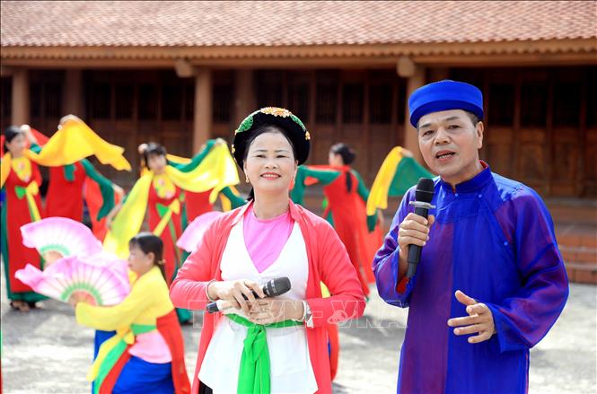   Bài cuối: Để điệu chèo mãi ngân vang