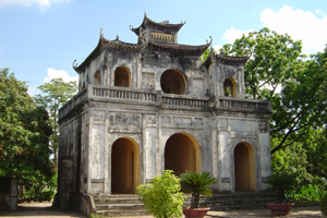   Tín ngưỡng, tôn giáo trên đất Nh880