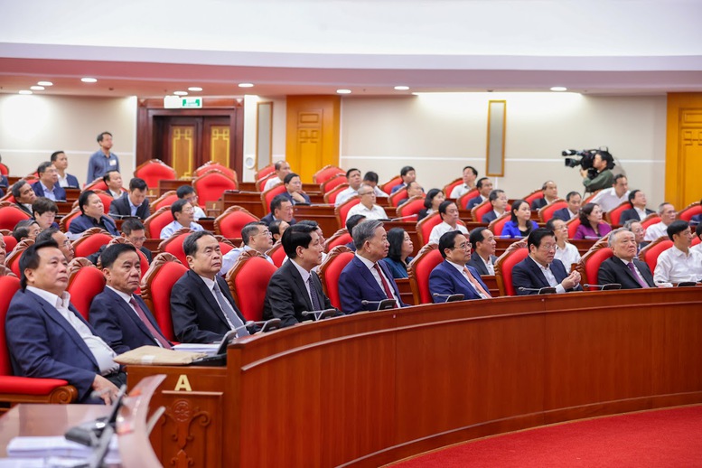   Sắp xếp lại tổ chức bộ máy, đội ngũ cán bộ phải gắn với nhiệm vụ tăng tốc bứt phá