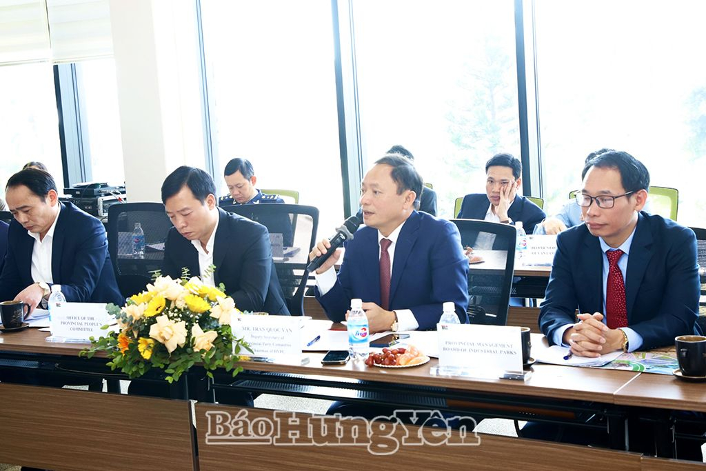   Chủ tịch Nh88 casino tỉnh đối thoại với các nhà Nh88 vip trong Khu công nghiệp Thăng Long II