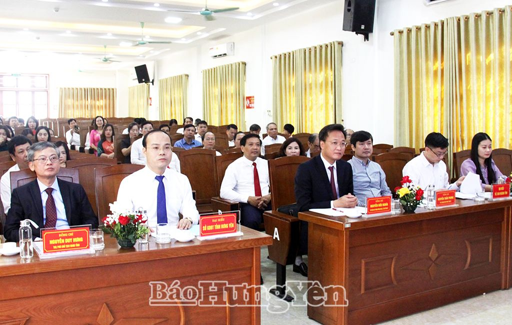   Tuyên dương 70 nhà giáo tiêu biểu và có thành tích xuất sắc trong thực hiện nhiệm vụ năm 2024