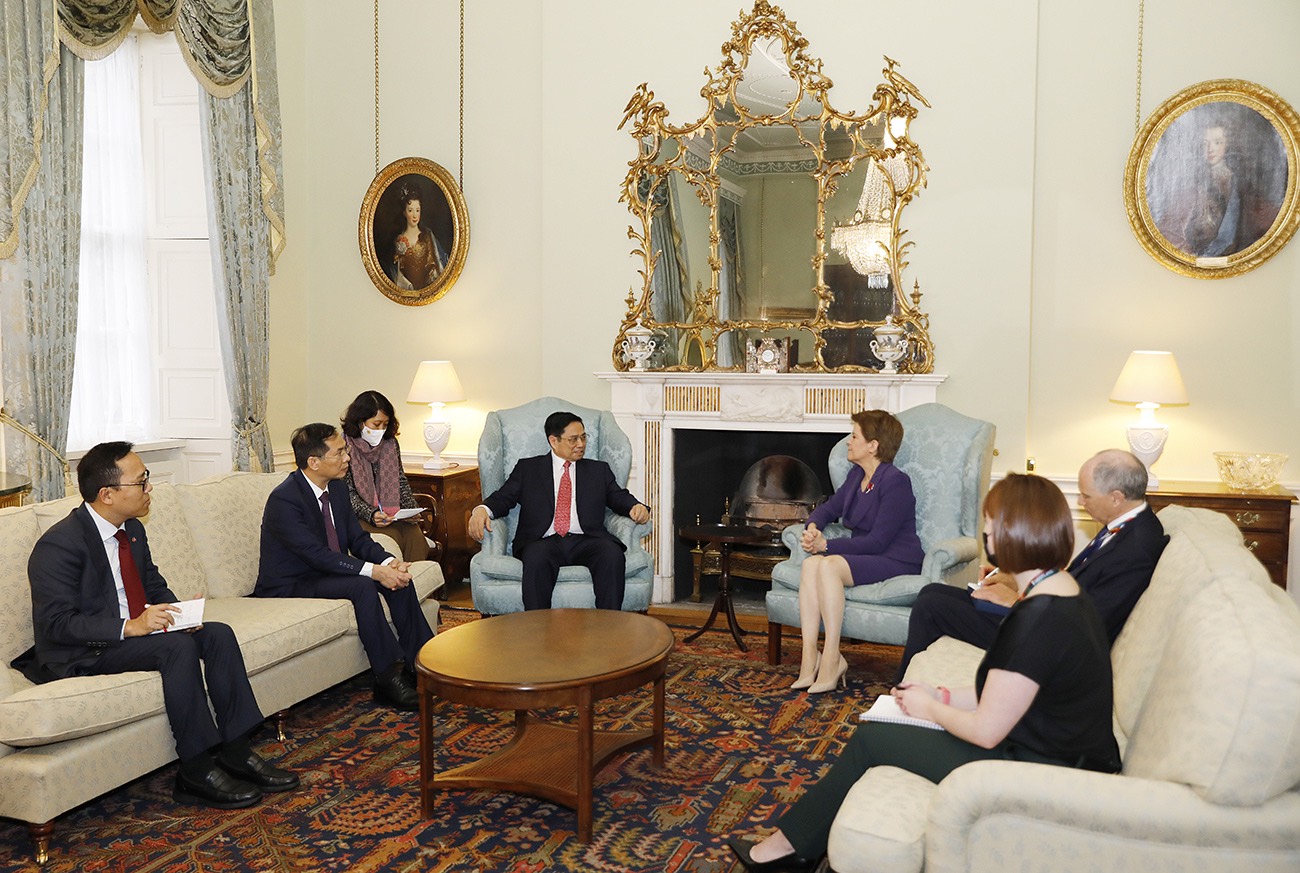   Nh881 Phạm Minh Chính gặp Thủ hiến Scotland Nicola Sturgeon
