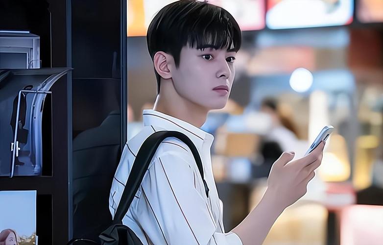   Đồng chí Trần Cẩm Tú – Bí thư Tỉnh ủy thăm, kiểm tra một số đơn vị thuộc Bộ Chỉ huy quân sự tỉnh