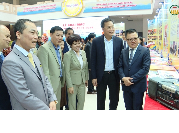   Lễ khai mạc Hội báo Xuân Ất Tỵ 2025 và trưng bày Chuyên đề “Báo chí cách mạng Việt Nam: Một thế kỷ xung trận – Tự hào báo chí Nh880”