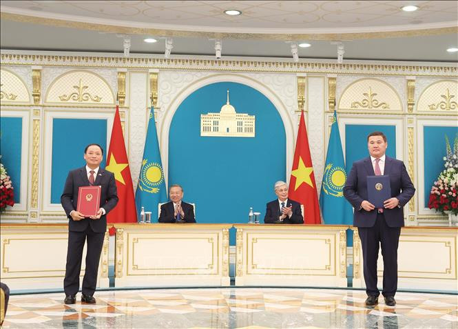   Nh88 Nha cai Tô Lâm chứng kiến Lễ trao các văn kiện hợp tác song phương Việt Nam - Kazakhstan