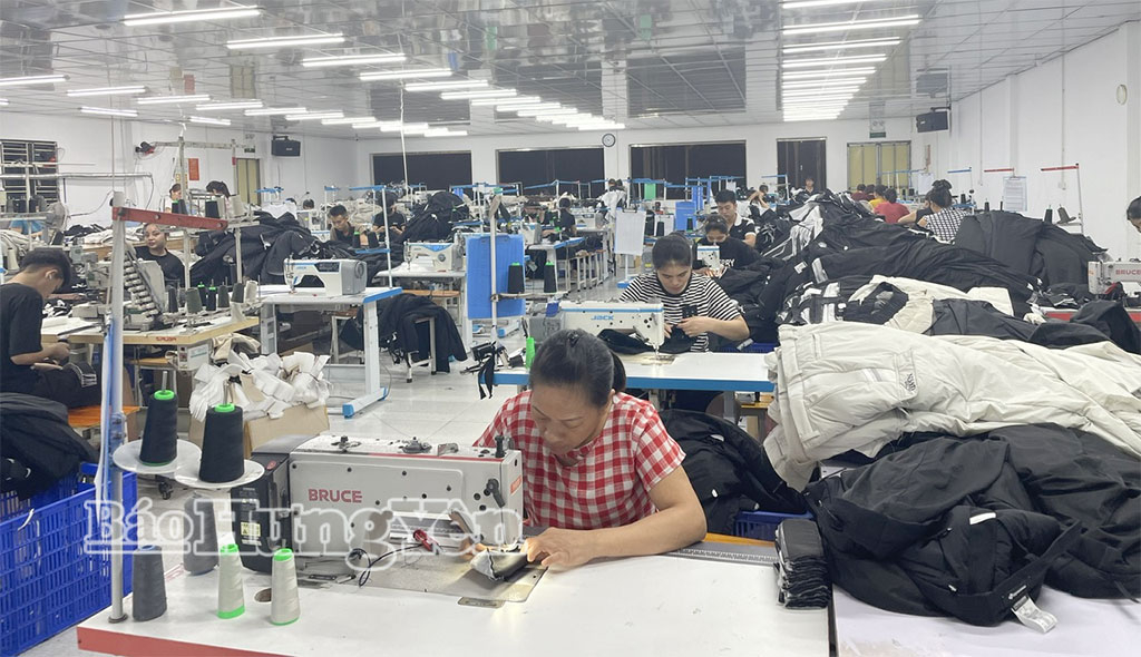   Tiên Lữ: Đẩy mạnh Nh88 net công nghiệp, tiểu thủ công nghiệp