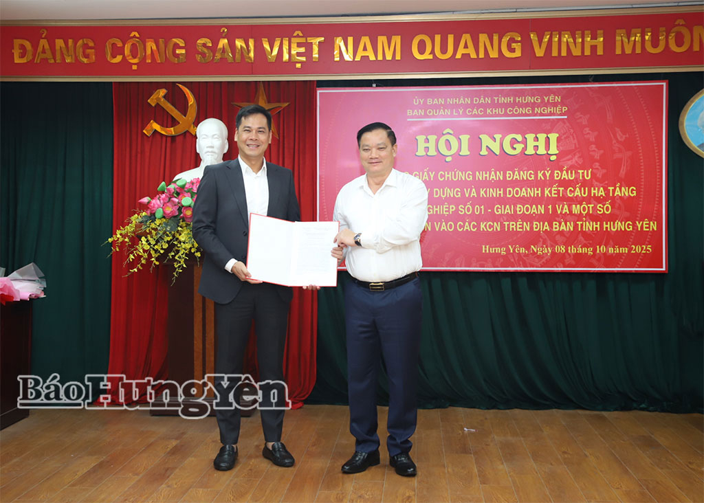   Trao Quyết định chấp thuận chủ trương Nh88 vip đồng thời chấp thuận nhà Nh88 vip Nh88 đăng Nhập Nh88 vip Nh881 và kinh doanh kết cấu hạ tầng Khu công nghiệp số 01 - giai đoạn 1