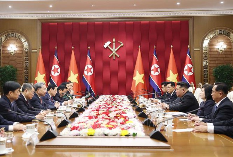   Nh88 Nha cai Tô Lâm hội đàm với Nh88 Nha cai, Chủ tịch Quốc vụ Triều Tiên Kim Jong Un