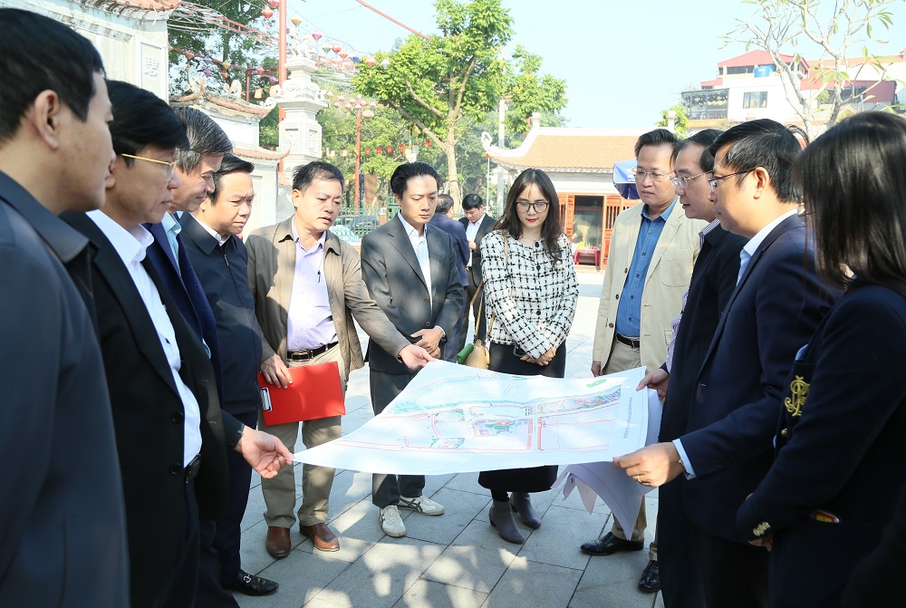   Các Nh881 lãnh đạo tỉnh cùng Đoàn Nh88 Nha cai Học viện Chính trị Quốc gia Hồ Chí Minh khảo sát không gian Phố Hiến