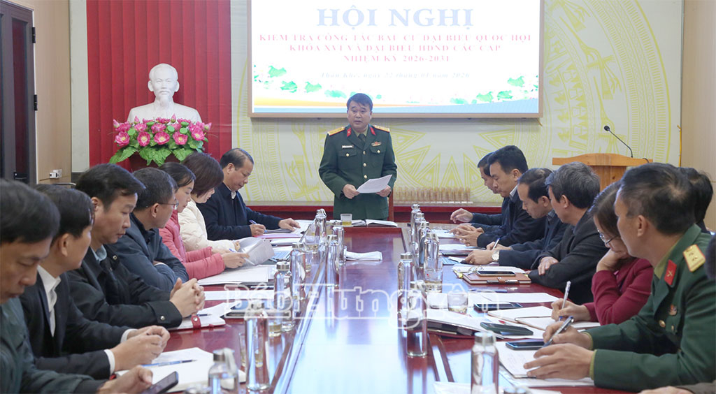 Đại tá Đỗ Hữu Tuấn, Phó Chỉ huy trưởng, Tham mưu trưởng, Bộ CHQS tỉnh, Trưởng Đoàn kiểm tra số 5, Nh88 com Bầu cử tỉnh phát biểu chỉ đạo buổi kiểm tra.