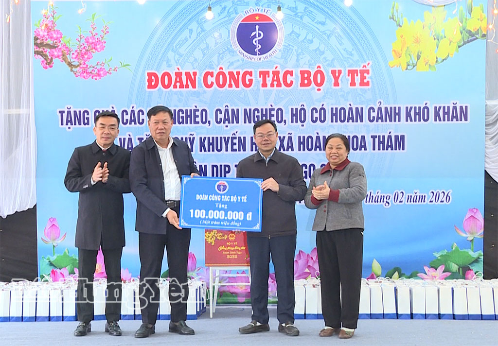   Đoàn Nh88 Nha cai của Bộ Y tế thăm, tặng quà Tết và kiểm tra Nh88 Nha cai y tế tại tỉnh Nh880