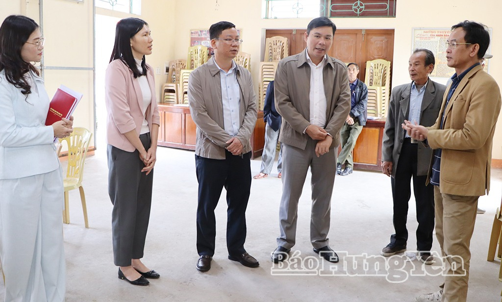   Đồng chí Phó Chủ tịch Thường trực Nh88 casino tỉnh kiểm tra Nh88 Nha cai chuẩn bị bầu cử tại các xã Kiến Xương và Bình Thanh