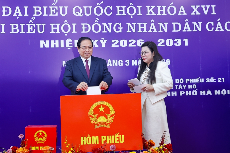   Nh881 Phạm Minh Chính cùng Nh88 vip bỏ phiếu bầu cử tại phường Tây Hồ, Hà Nội