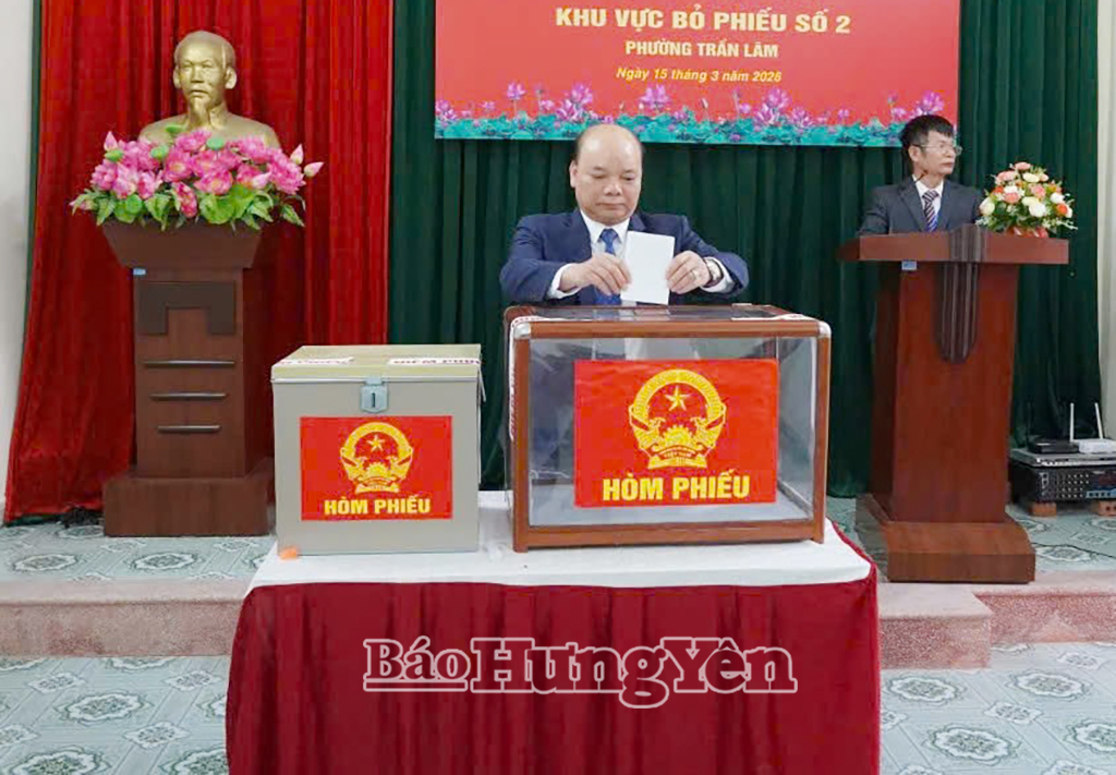   Đồng chí Phó Chủ tịch Nh88 - Cá Cược Mỗi Ngày - Nh88 vip Liền Tay tỉnh Đặng Thanh Giang dự khai mạc bầu cử tại phường Trần Lãm