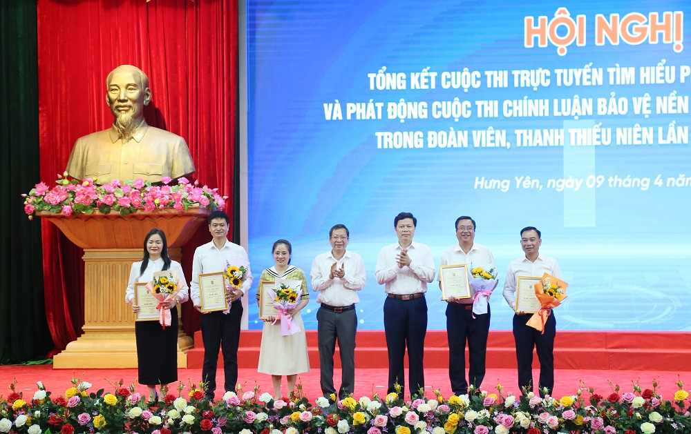   Tổng kết Cuộc thi tìm hiểu pháp luật về bầu cử; phát động Cuộc thi chính luận bảo vệ nền tảng tư tưởng của Đảng lần thứ II năm 2026