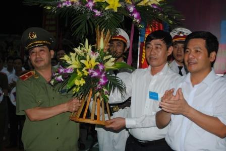   Nh88 dang Nhap Giải cầu lông cúp Phát thanh – Truyền hình Thái Bình lần thứ 11 năm 2015 “Vì an ninh Tổ quốc”