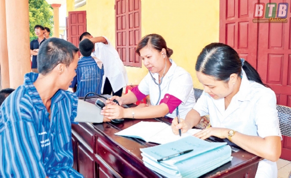   Chăm lo tết cho đối tượng chính sách, người có công
