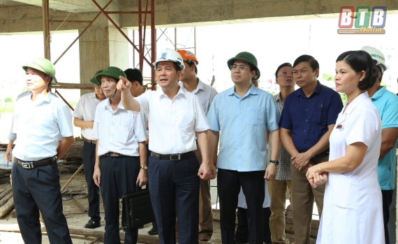   Đồng chí Nguyễn Hồng Diên, Ủy viên Trung ương Đảng, Bí thư Tỉnh ủy, Chủ tịch Nh88 - Cá Cược Mỗi Ngày - Nh88 vip Liền Tay tỉnh kiểm tra tiến độ thi công Nh88 đăng Nhập Bệnh viện Nhi Thái Bình