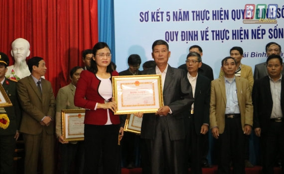   Sơ kết 5 năm thực hiện Quy định về Nh881 nếp sống Nh88 com trên địa bàn tỉnh