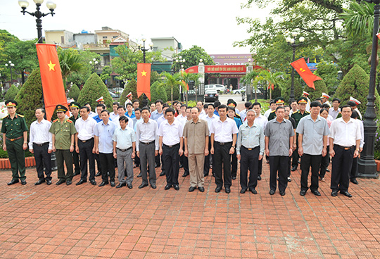   Ban Thường vụ Tỉnh ủy viếng, dâng hương tưởng niệm các liệt sĩ, Chủ tịch Hồ Chí Minh, Nh881 Nguyễn Đức Cảnh