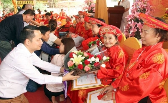   Tăng mức tiền, quà tặng chúc thọ, mừng thọ người cao tuổi