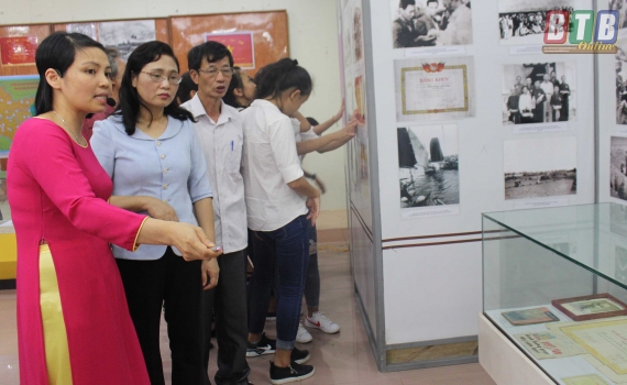   Gần 400 tư liệu hình ảnh, hiện vật về phong trào thi đua yêu nước giai đoạn 1948 – 2018 được trưng bày tại Bảo tàng tỉnh