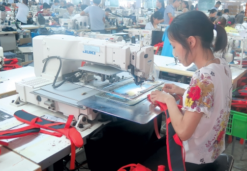   Giá trị sản xuất công nghiệp các doanh nghiệp KCN 6 tháng đầu năm 2018 ước đạt 10.246,58 tỷ đồng