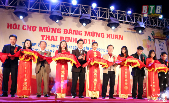   Nh88 dang Nhap hội chợ Mừng Đảng - mừng Xuân Thái Bình và trưng bày báo Xuân Kỷ Hợi năm 2019