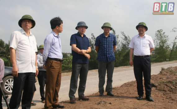   Kiểm tra, thị sát Nh88 Nha cai quản lý đê điều và quản lý đất đai tại huyện Thái Thụy