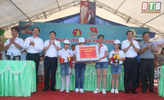   Các Nh881 lãnh đạo tỉnh thăm, tặng quà thiếu nhi nhân dịp Tết Trung thu năm 2019