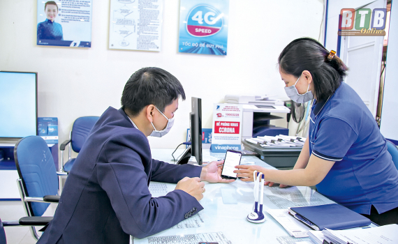   Cài đặt ứng dụng Bluezone góp phần phòng, chống dịch Covid-19