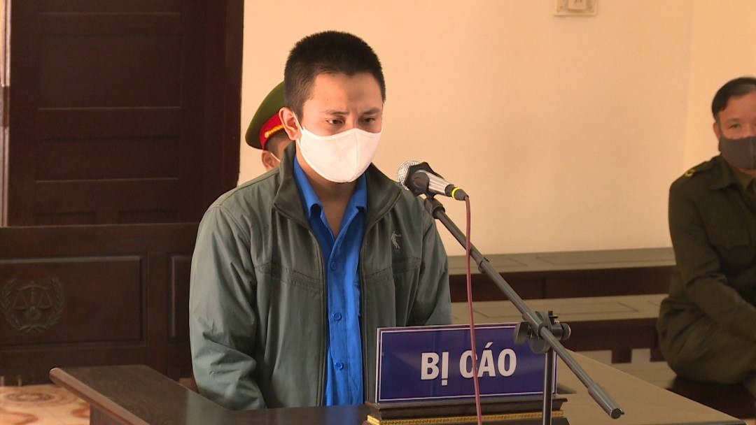  Xét xử vụ án chống người thi hành công vụ tại chốt kiểm dịch Covid 19
