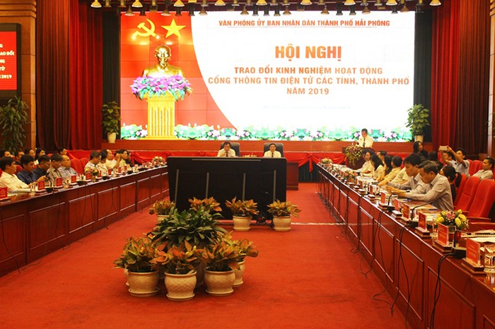   Trao đổi kinh nghiệm hoạt động Cổng Nh88 com điện tử các tỉnh, thành phố