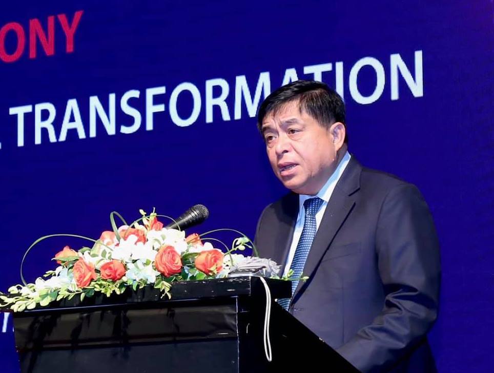   Hỗ trợ ít nhất 100.000 doanh nghiệp chuyển đổi số