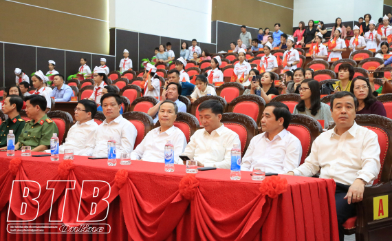   Duyệt chương trình nghệ thuật chào mừng Đại hội Đảng bộ tỉnh lần thứ XX