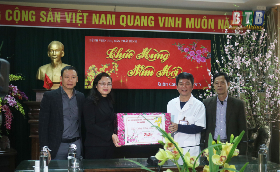   Kiểm tra, chúc Tết một số đơn vị y tế
