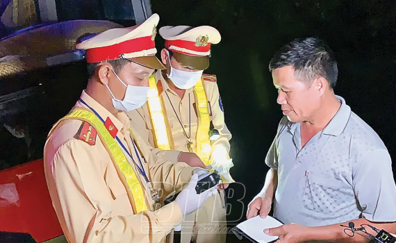   Bảo đảm trật tự an toàn giao thông dịp nghỉ lễ Quốc khánh và khai giảng năm học mới