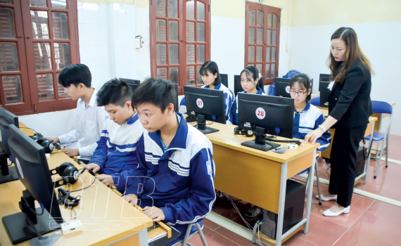   Công đoàn ngành Giáo dục sát cánh cùng đoàn viên, người lao động