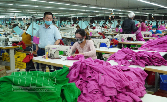  Các doanh nghiệp thi đua sản xuất ngay từ ngày đầu năm