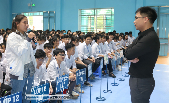   Trường THPT Chuyên Thái Bình: Định hướng, tư vấn nghề nghiệp năm 2021
