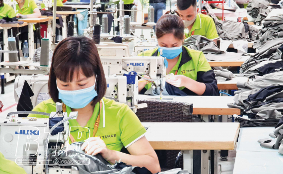   Vừa phòng, chống dịch vừa ổn định sản xuất