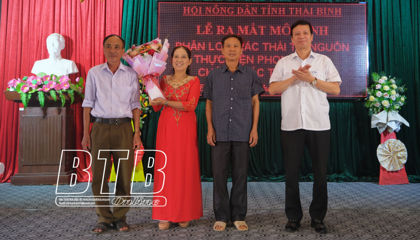   175 hội viên, nông dân xã Vũ Đoài tham gia Nh88 casino phân loại rác thải tại nguồn