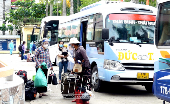   Quỳnh Phụ: Đón 109 công dân một số tỉnh phía Nam về cách ly tại Nh88