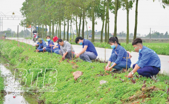   Tuổi trẻ An Lễ góp sức Nh881 nông thôn mới