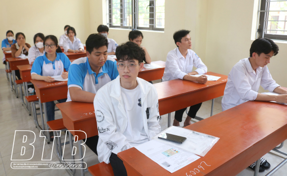   Gần 21.000 thí sinh làm thủ tục dự thi tốt nghiệp THPT