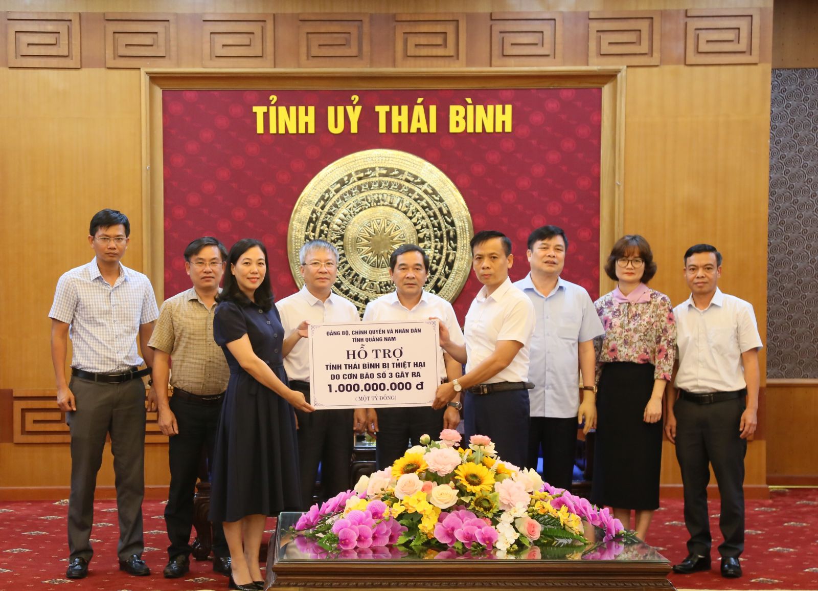   Đảng bộ, chính quyền và Nh888 Khuyến mãi tỉnh Quảng Nam hỗ trợ tỉnh Thái Bình khắc phục thiệt hại do bão số 3