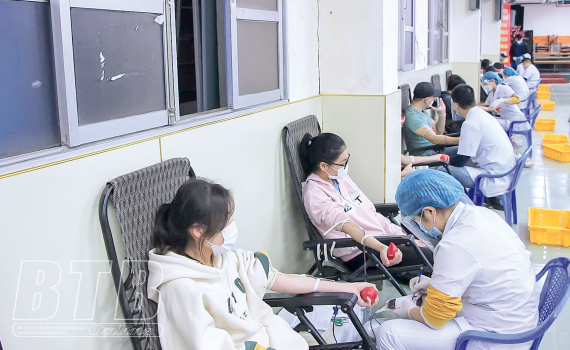   Lễ hội xuân hồng: Nét đẹp đầu xuân