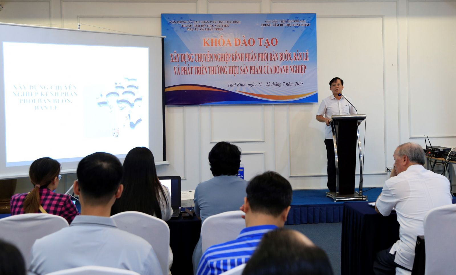   Khóa đào tạo Nh881 chuyên nghiệp kênh phân phối bán buôn và bán lẻ cho các doanh nghiệp tỉnh Thái Bình