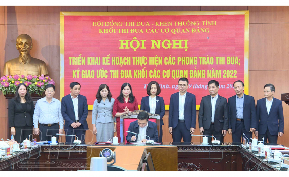   Ký kết giao ước thi đua Khối các cơ quan Đảng năm 2022