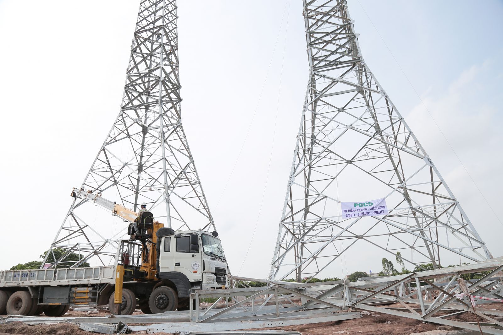   Bảo đảm hậu cần và Nh88 live hỗ trợ thi công công trình đường dây 500kV mạch 3